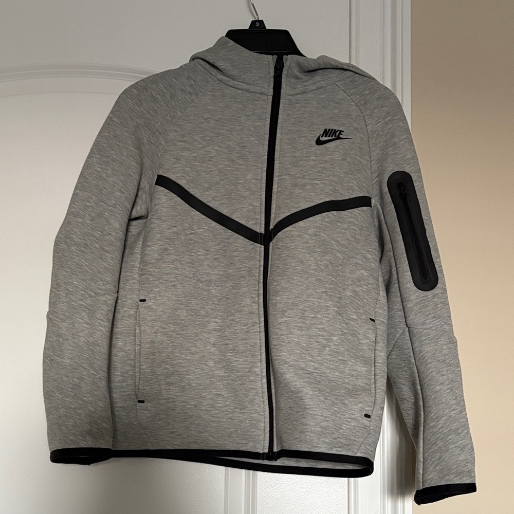 Nike Kids Performance Jacket in Gray and Black